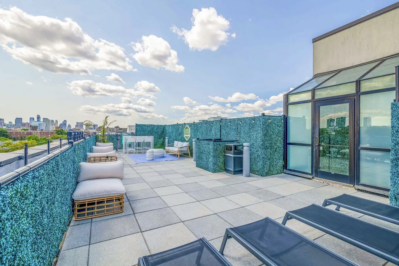 1000 Jefferson Street Apartments