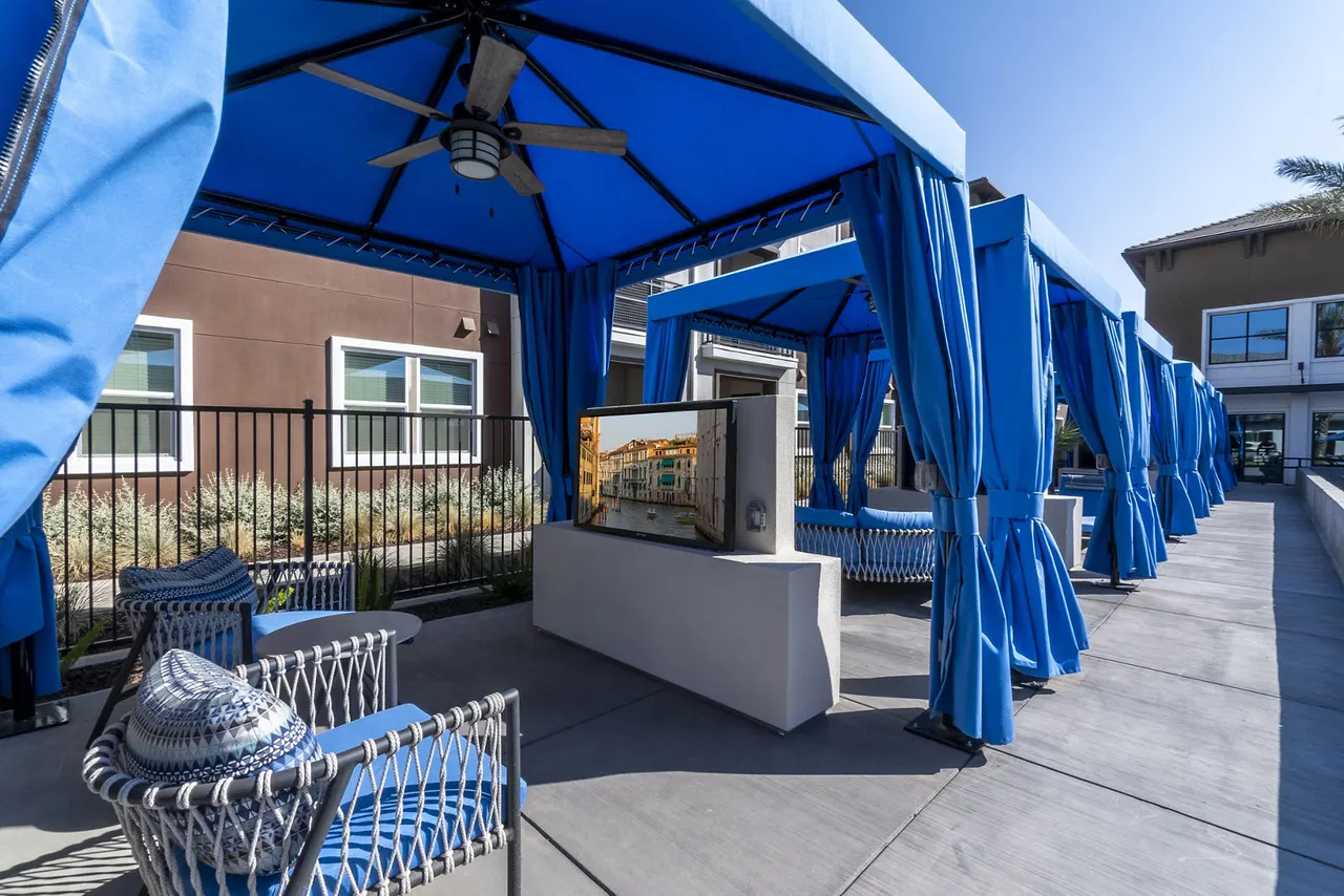 Core Natomas Apartments