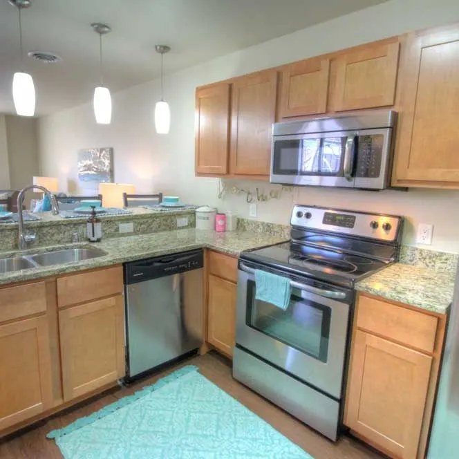 229 at Lakelawn Apartments
