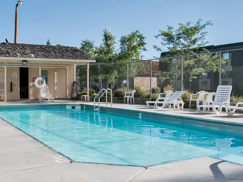 Foxhill Apartments
