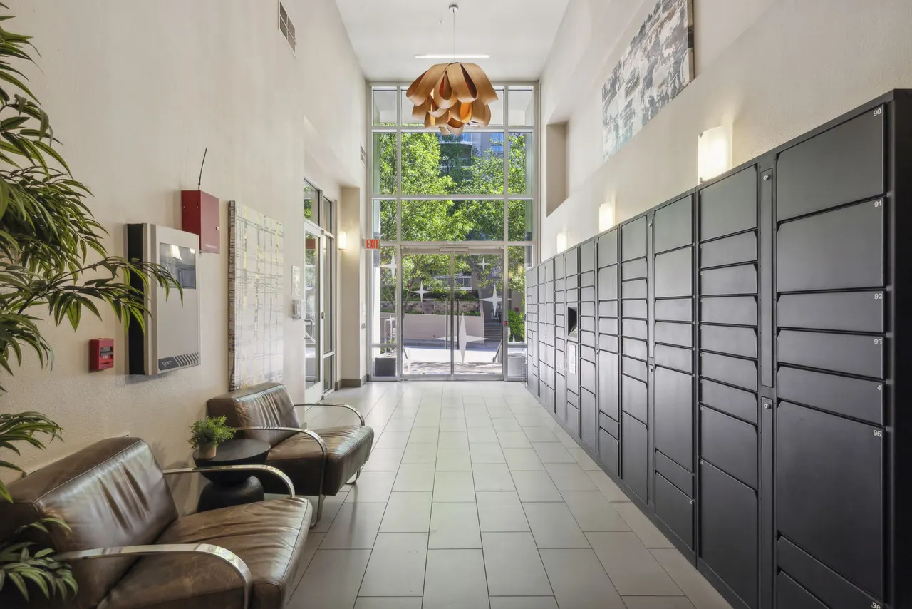 Gallery at Turtle Creek Apartments