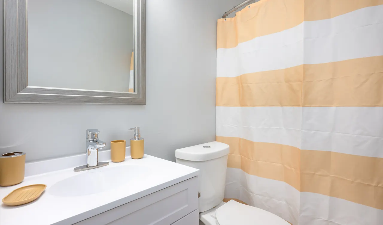 Sedgefield Square Apartments