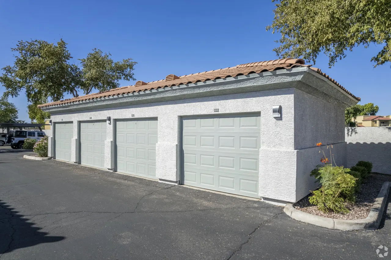 Solis at Towne Center Apartments