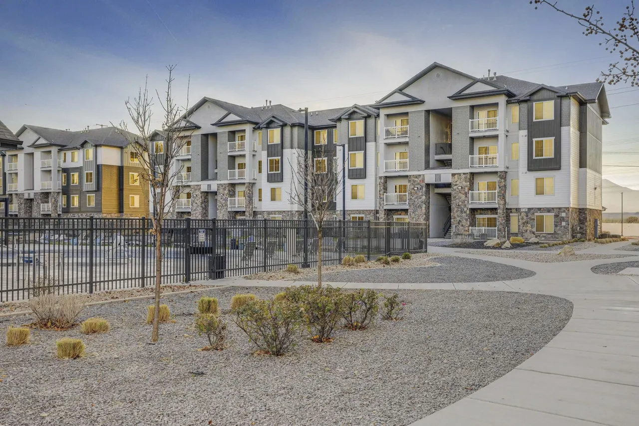 Sandalwood Apartments