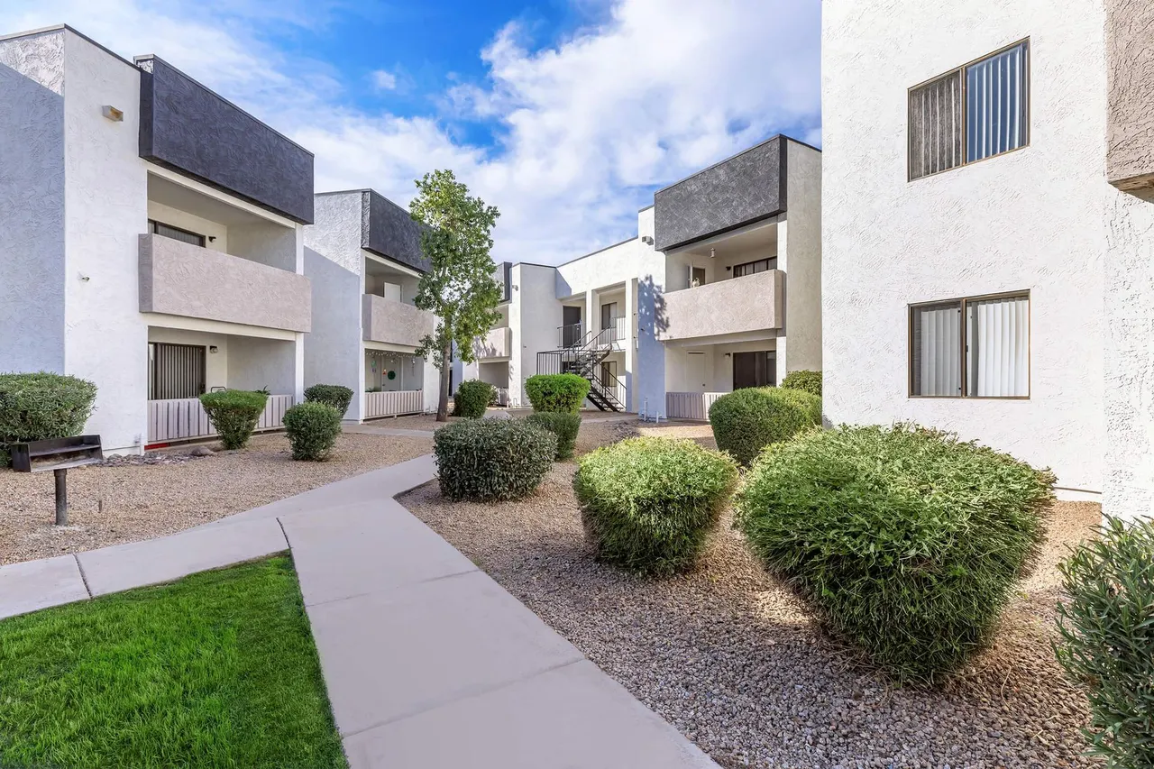 Sun Creek Apartments