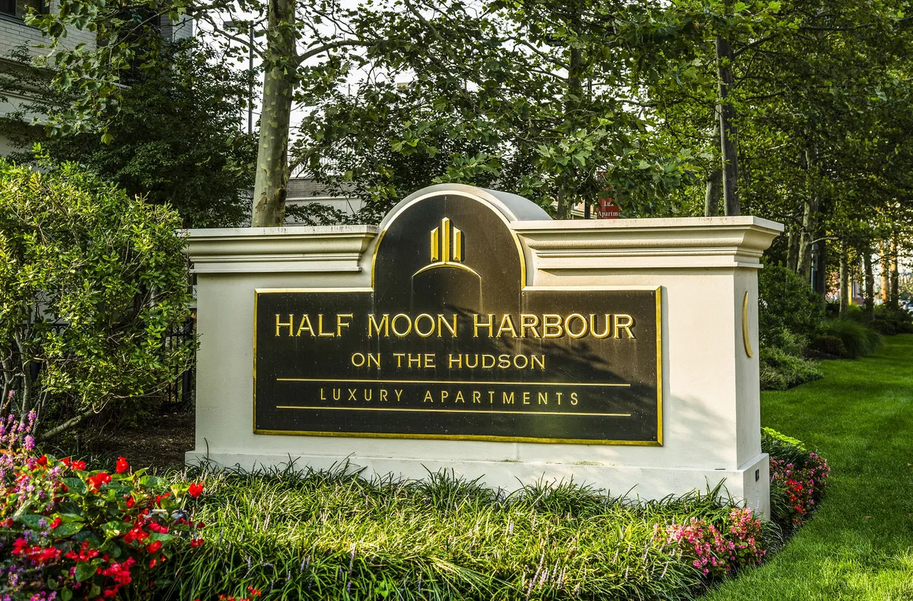 Half Moon Harbour