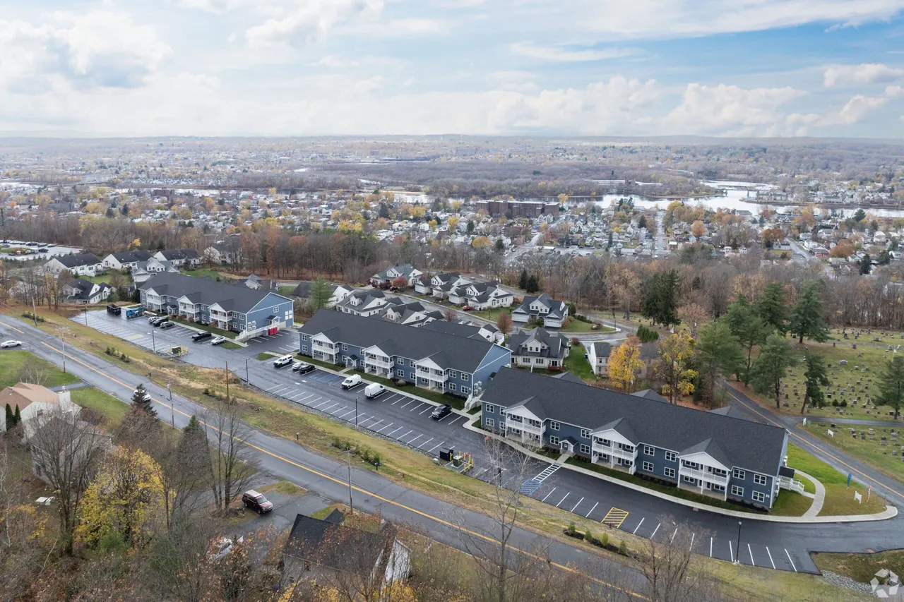 Riverstone Apartments