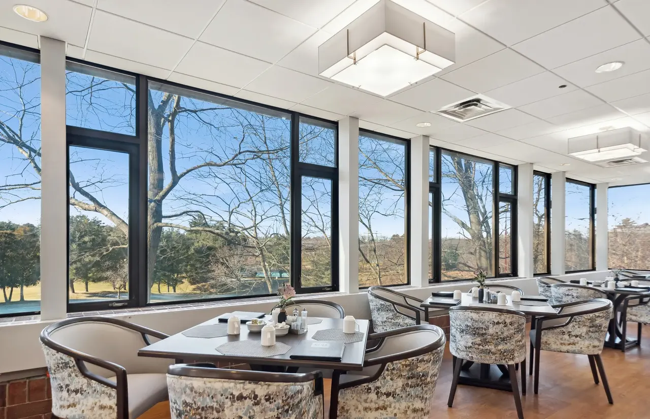 AVIVA Country Club Heights