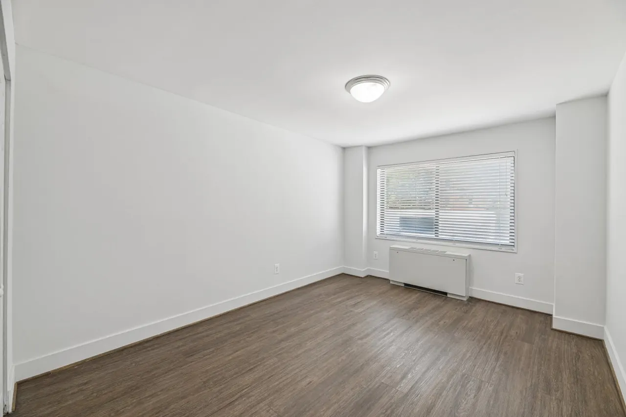 2620 16th Street Apartments