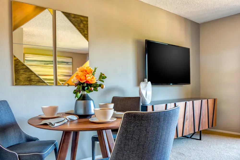 Carlmont Heights Apartments