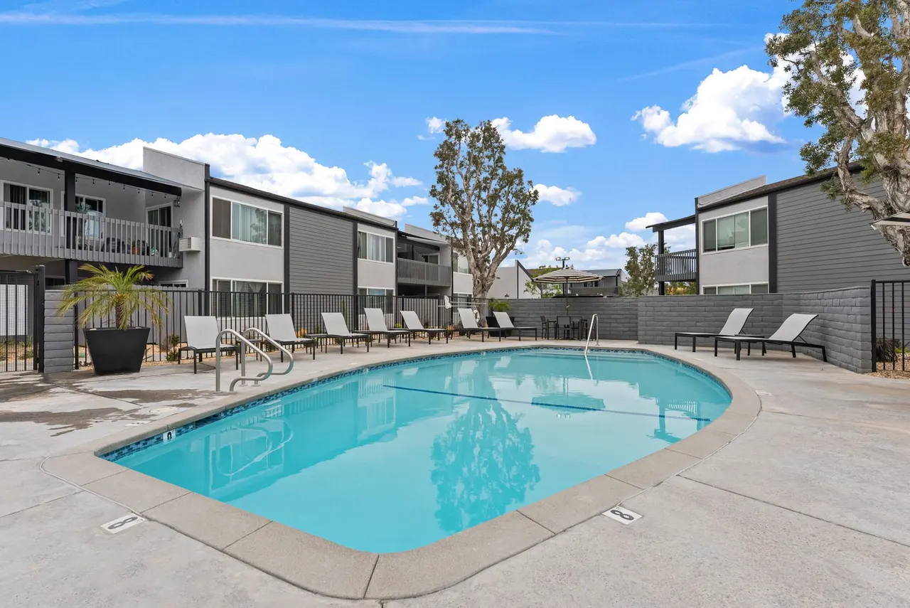 Hollybrook Apartment Homes