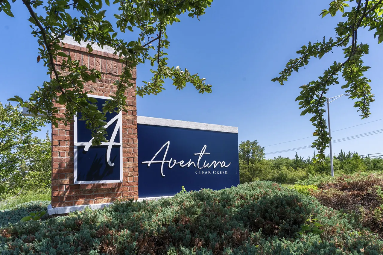 Aventura Clear Creek