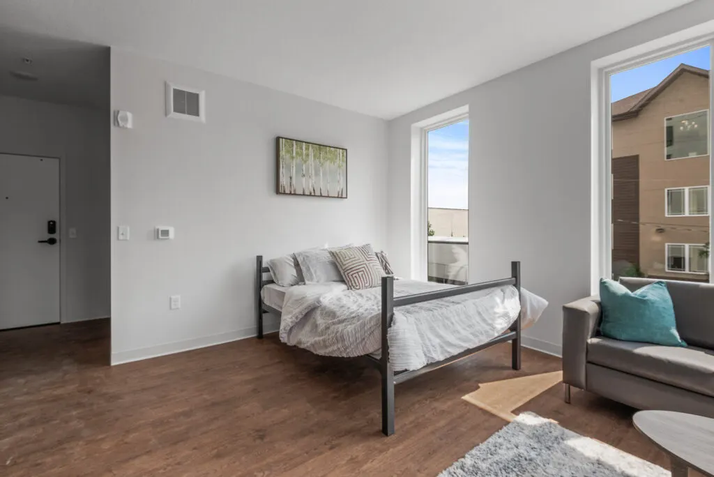 SoPHI Apartments