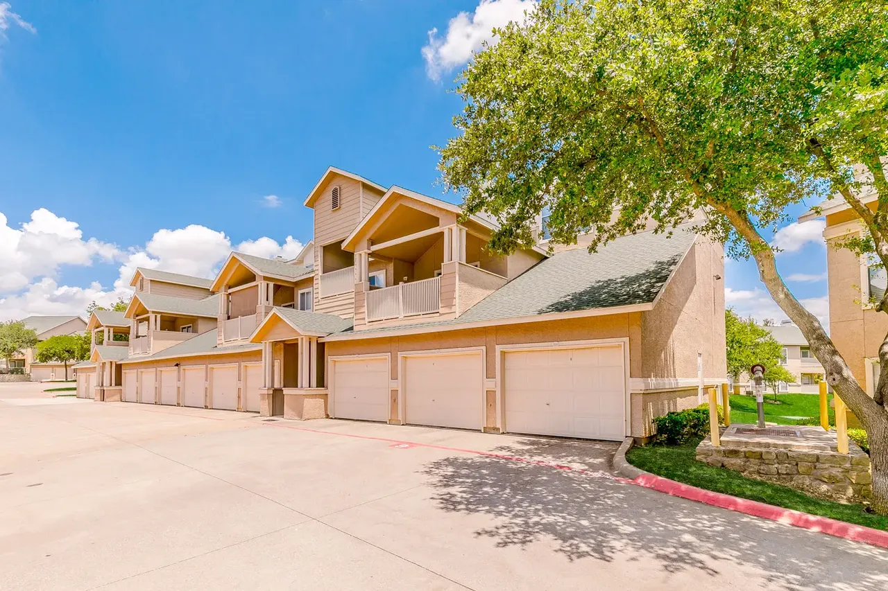 Oakmont of Bear Creek Apartments