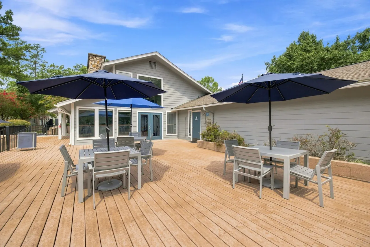Sunstone Apartments