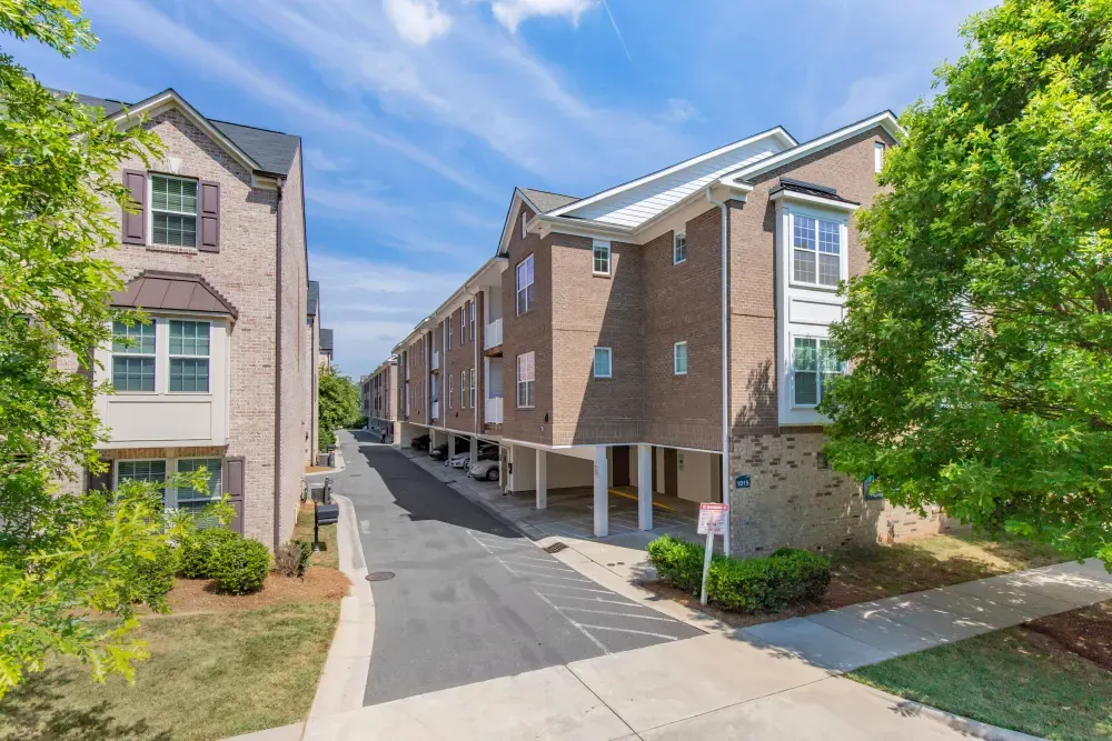 Crest Gateway Apartments
