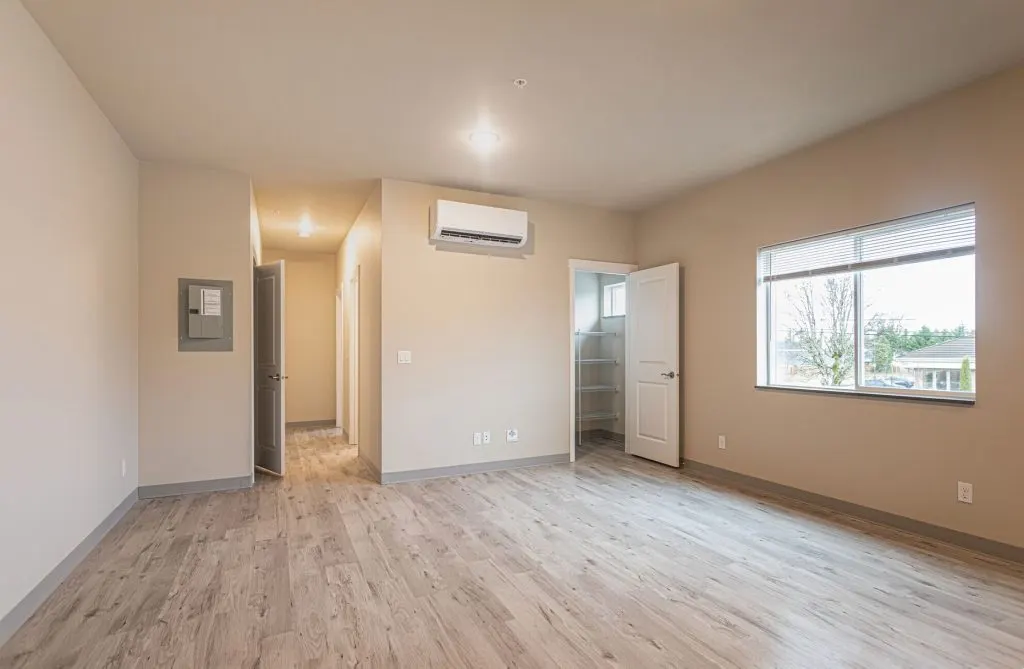 Lake Grove Apartments