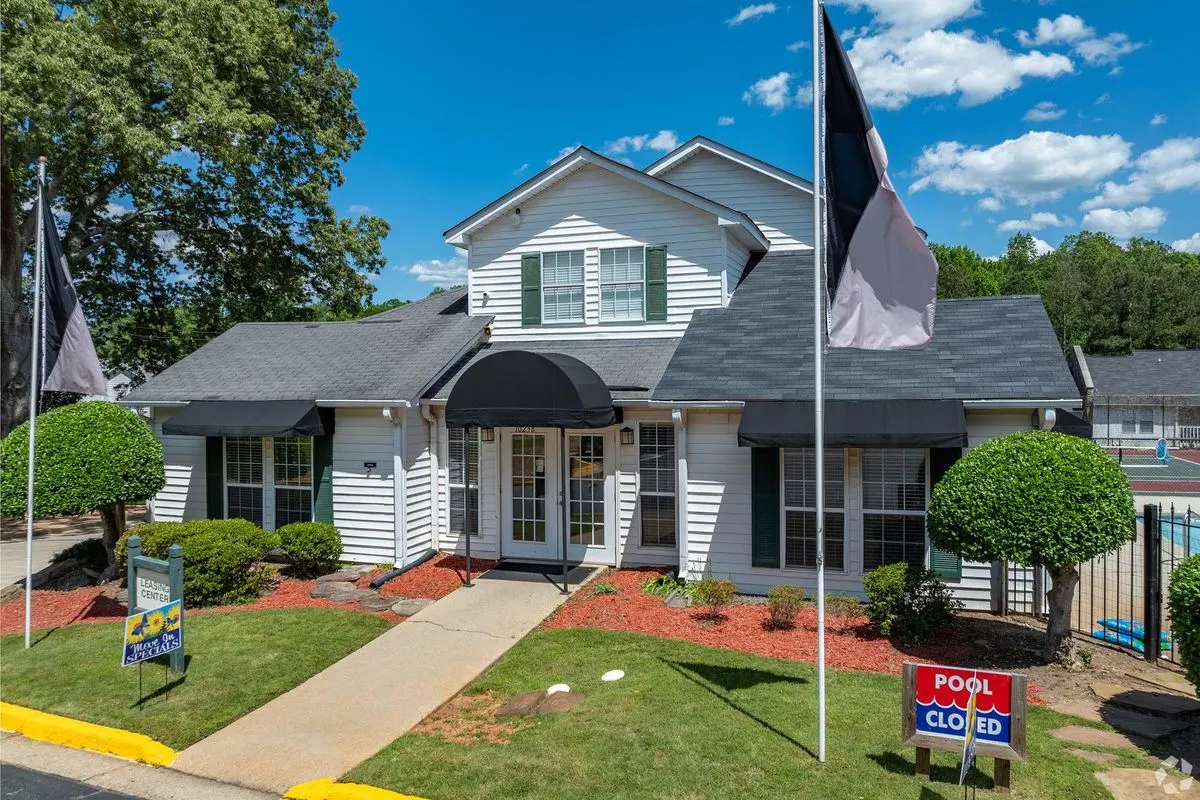 Fieldcrest Walk Apartments
