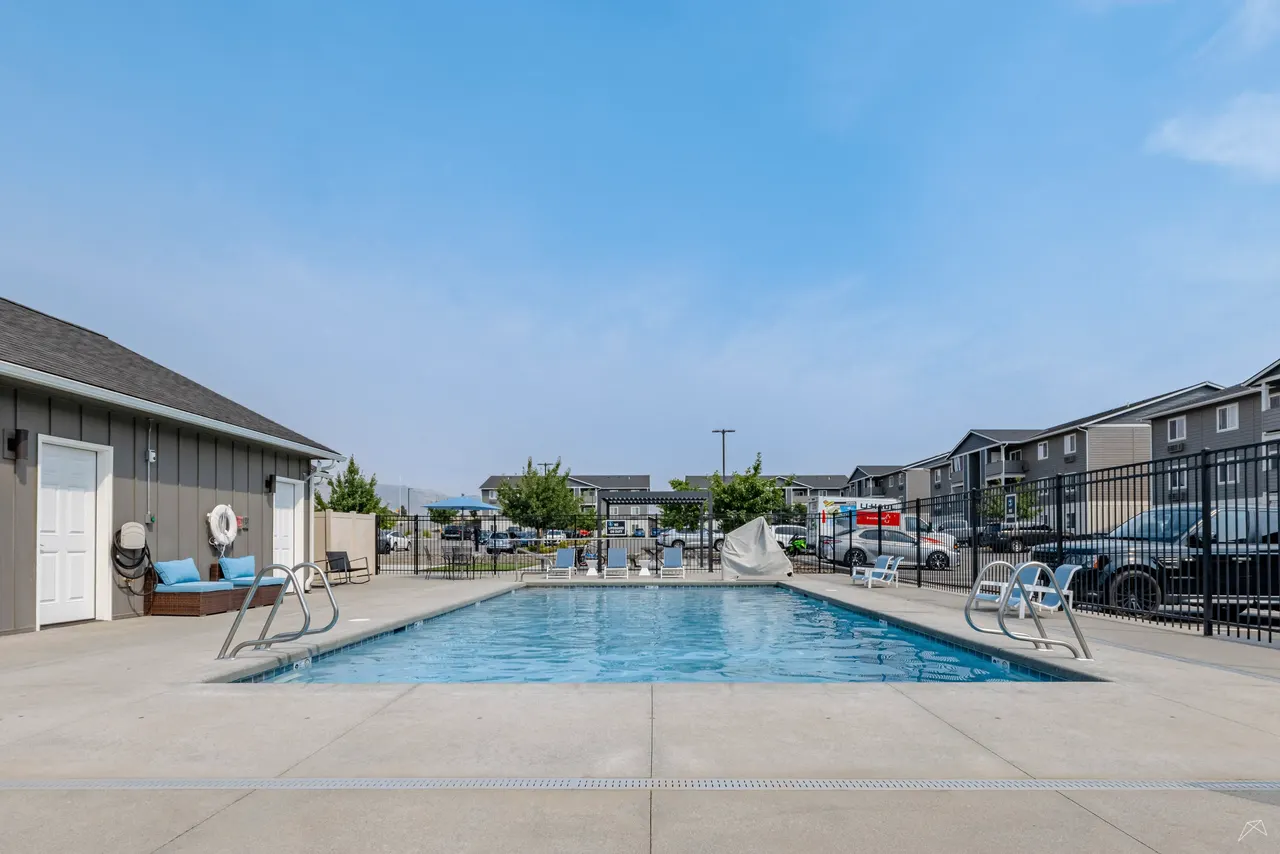 Altitude Apartments