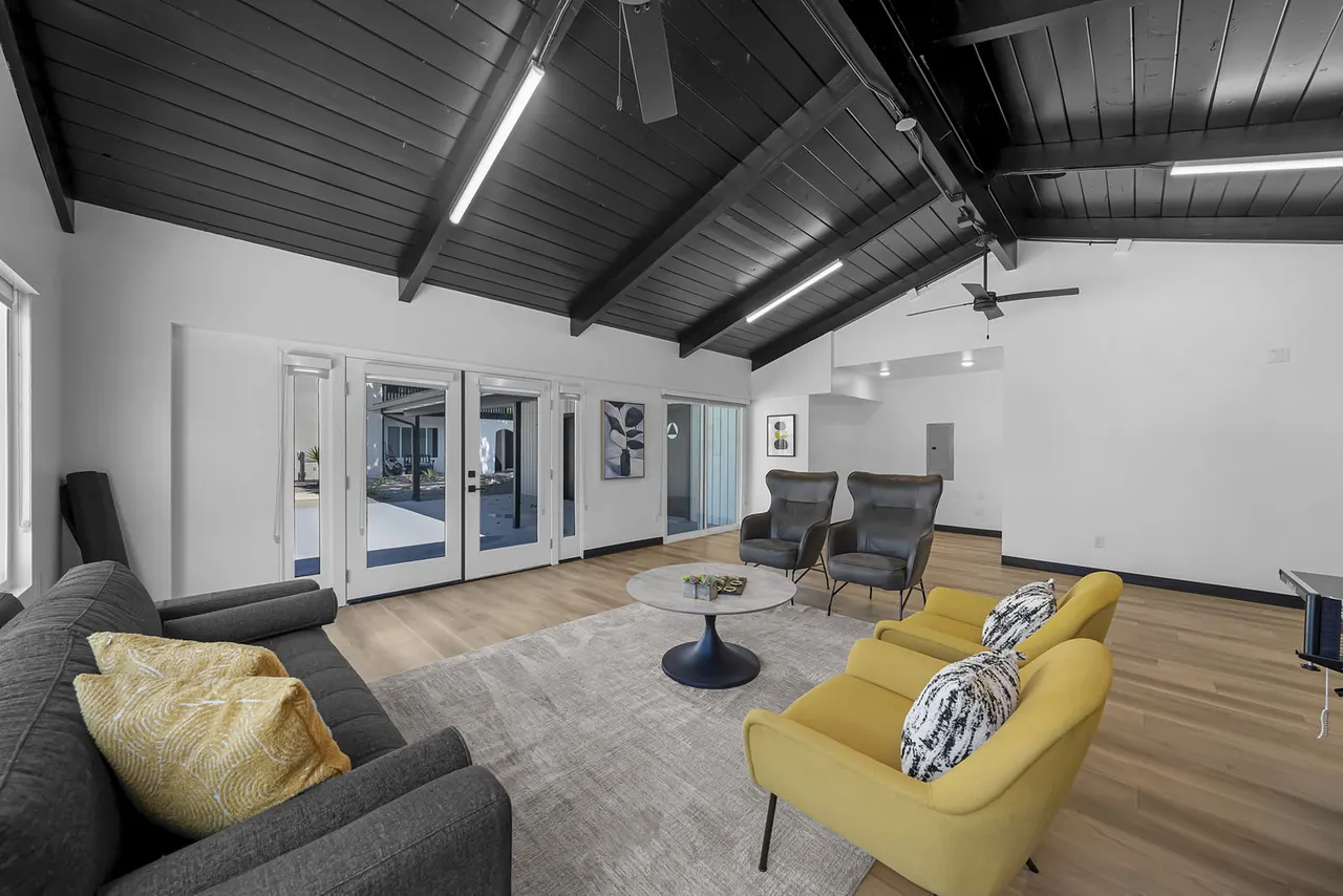 Sunset Villa Apartments