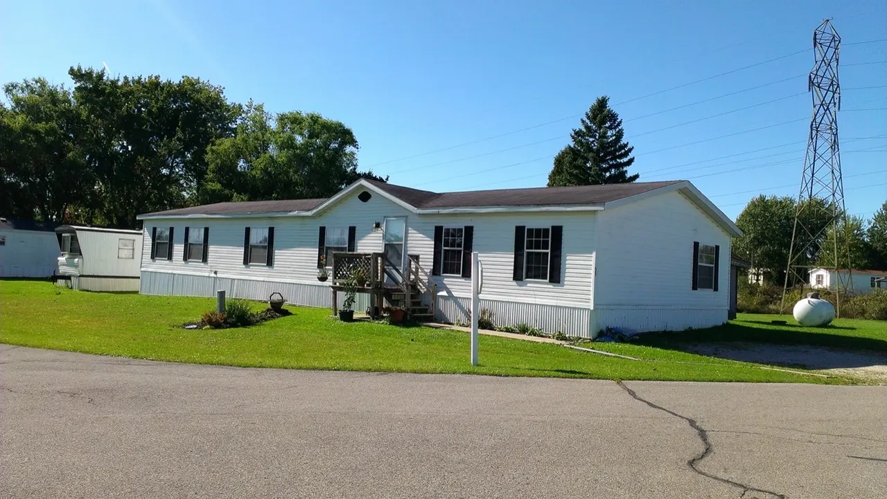 Whispering Willow Mobile Home Community