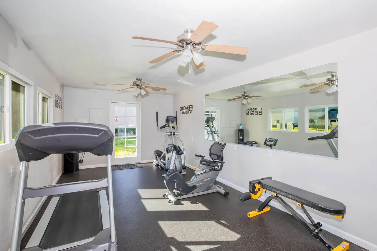 Montecito Apartments