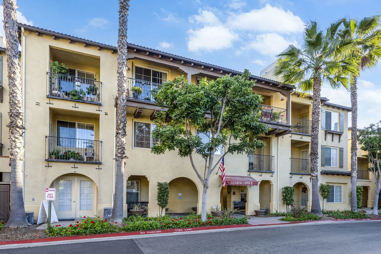 Rolling Hills Gardens Apartments