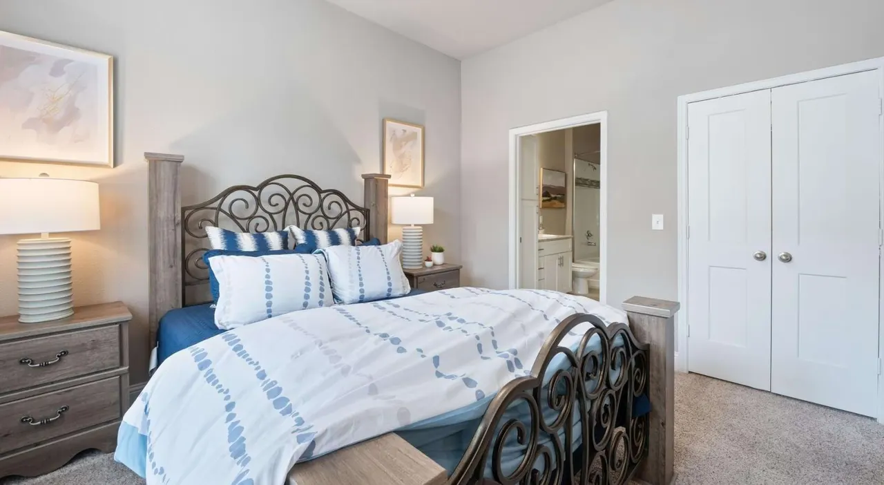 King's Cove Luxury Apartments