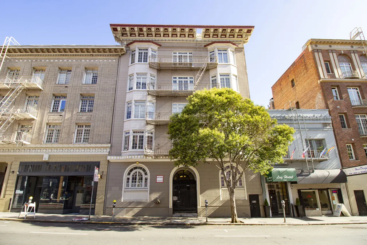 721 Geary Apartments