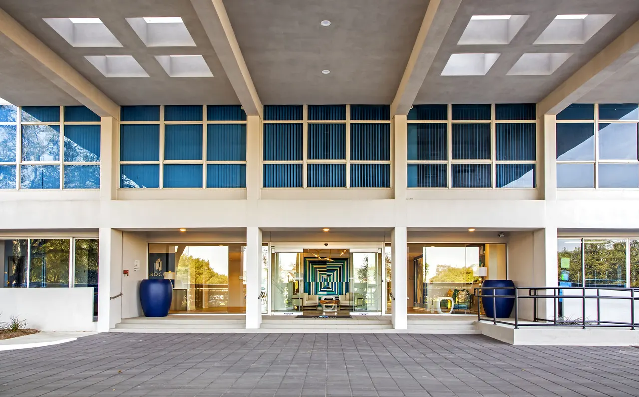 The Cabochon at River Oaks Apartments