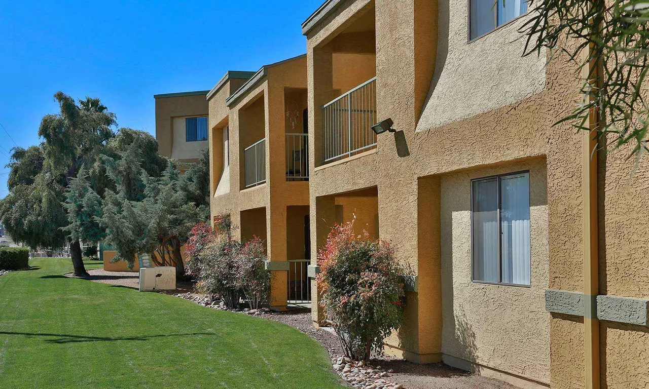 Silverado Apartments