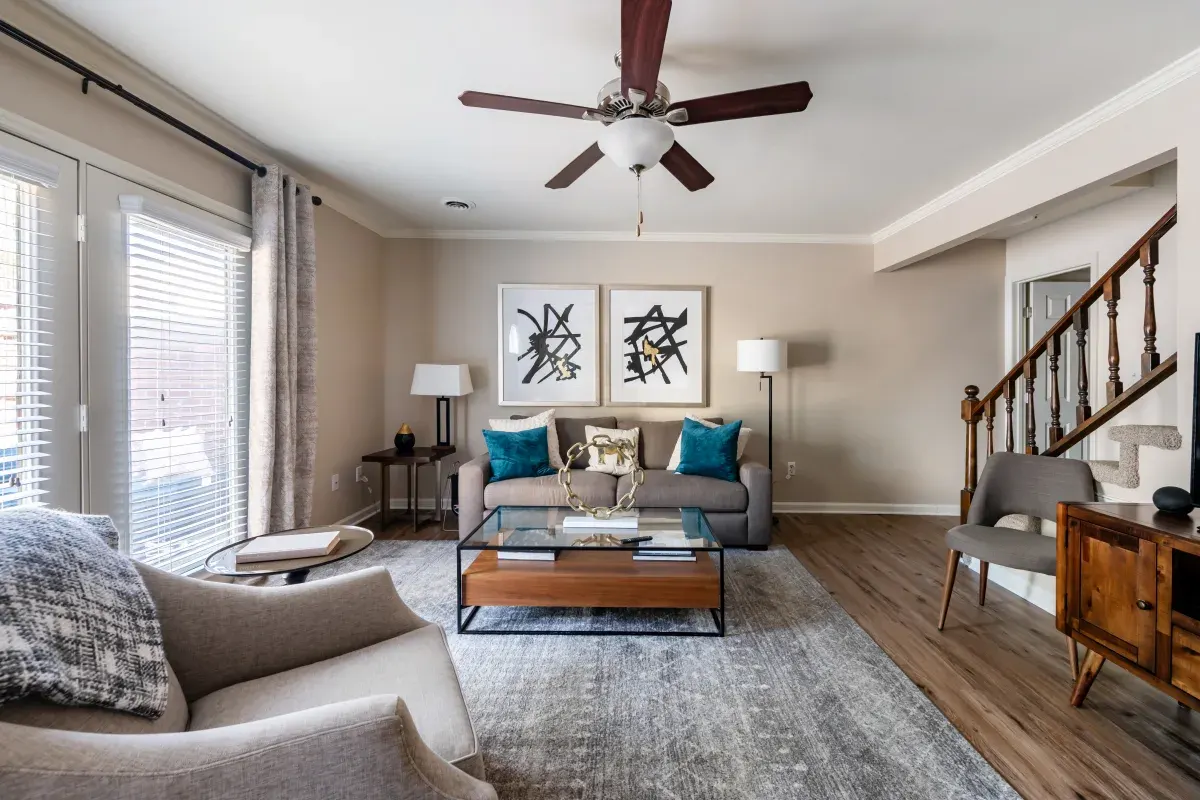 Smoky Crossing Apartment Homes
