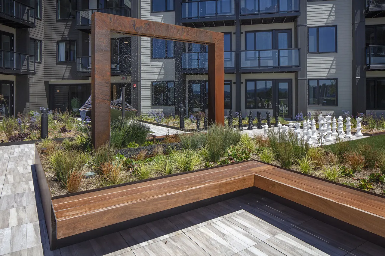 Aria Apartments