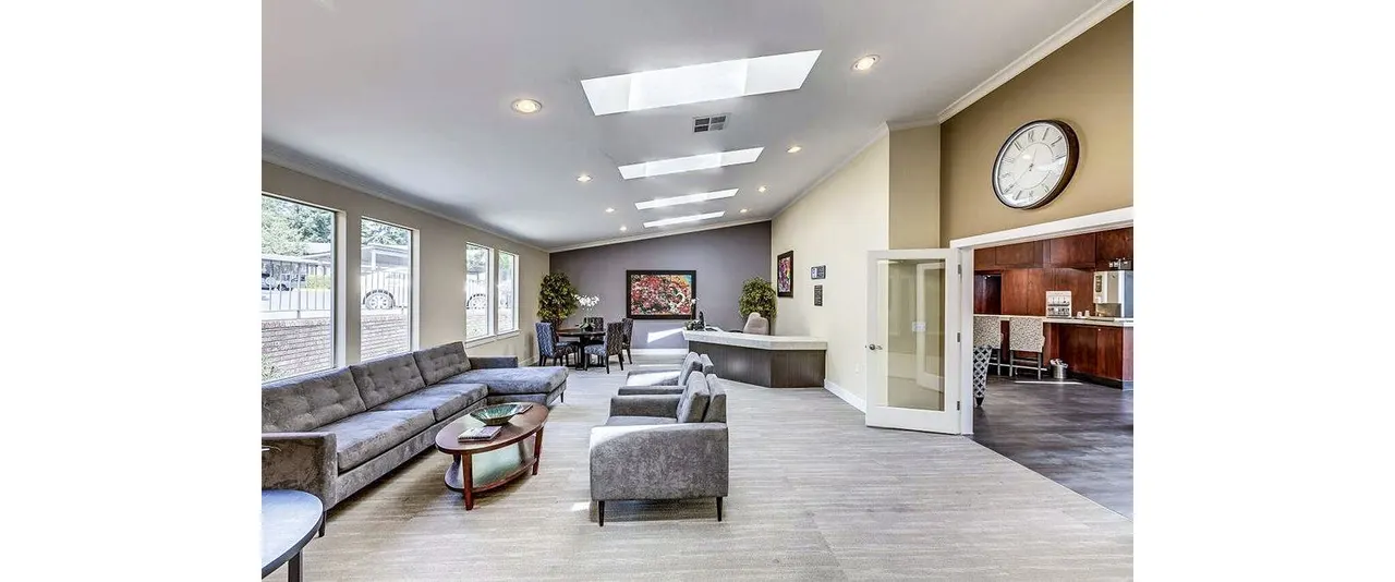 Onyx Apartments