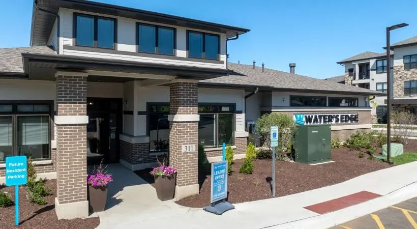 Water's Edge Apartments