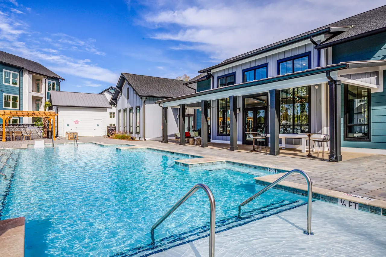 Broadstone Ingleside Apartments