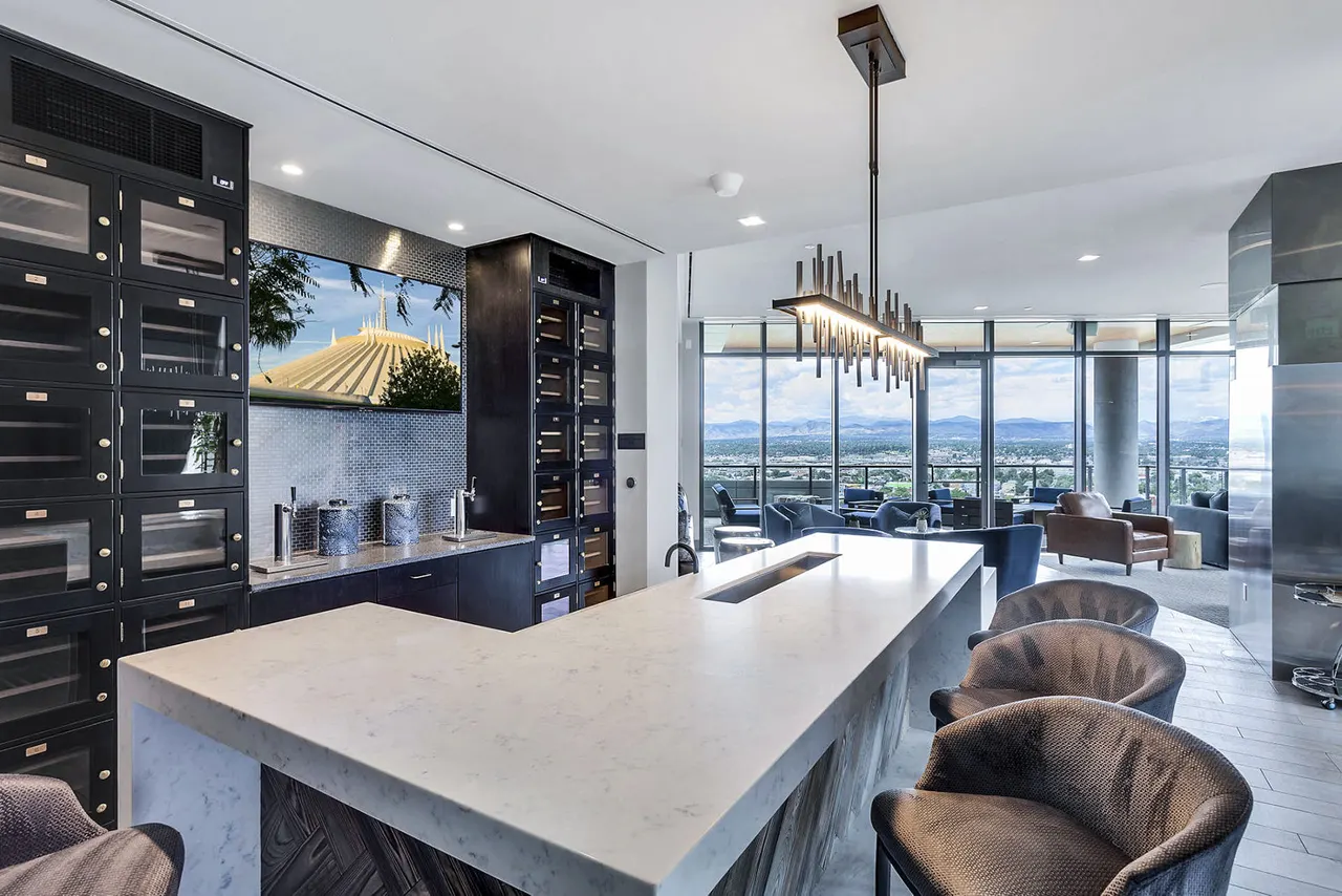 Parq on Speer Apartments