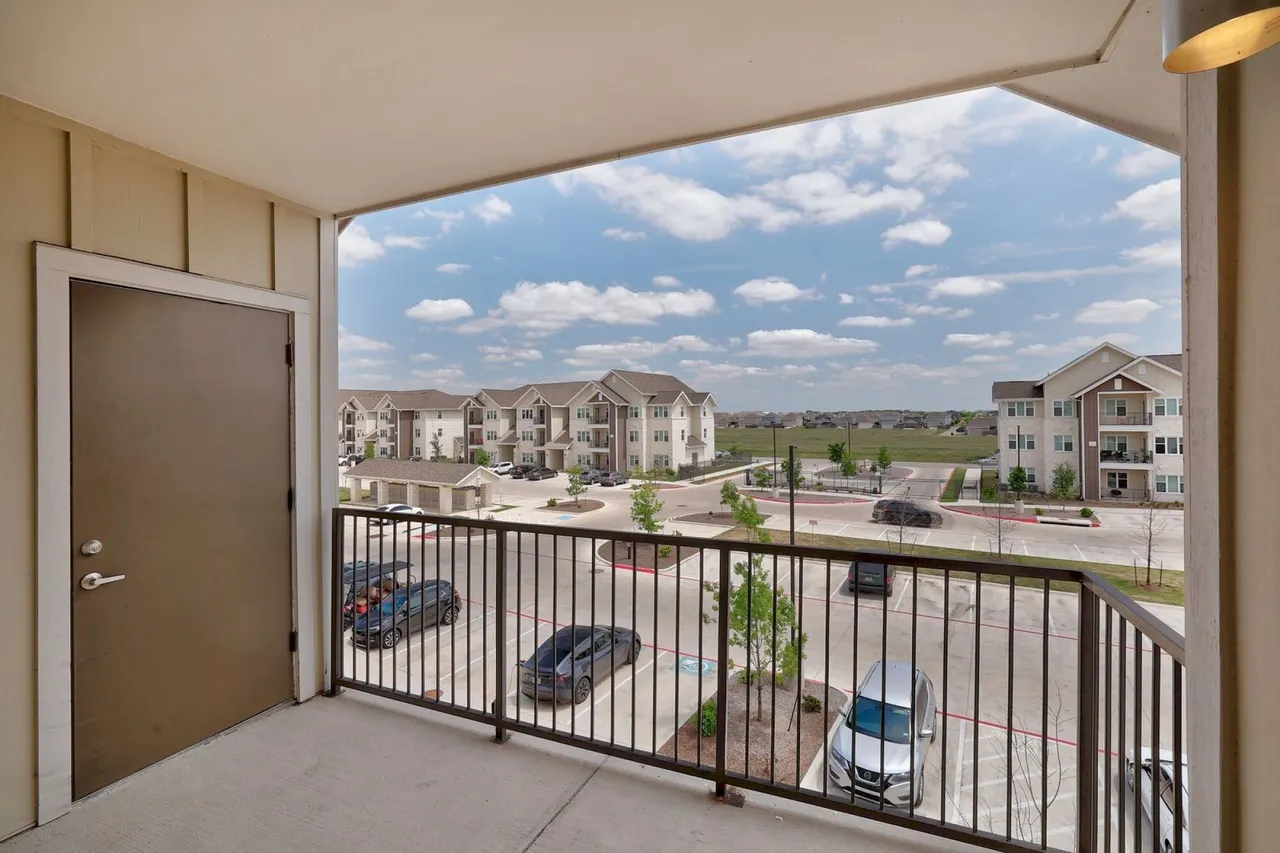 The Narrows Apartments