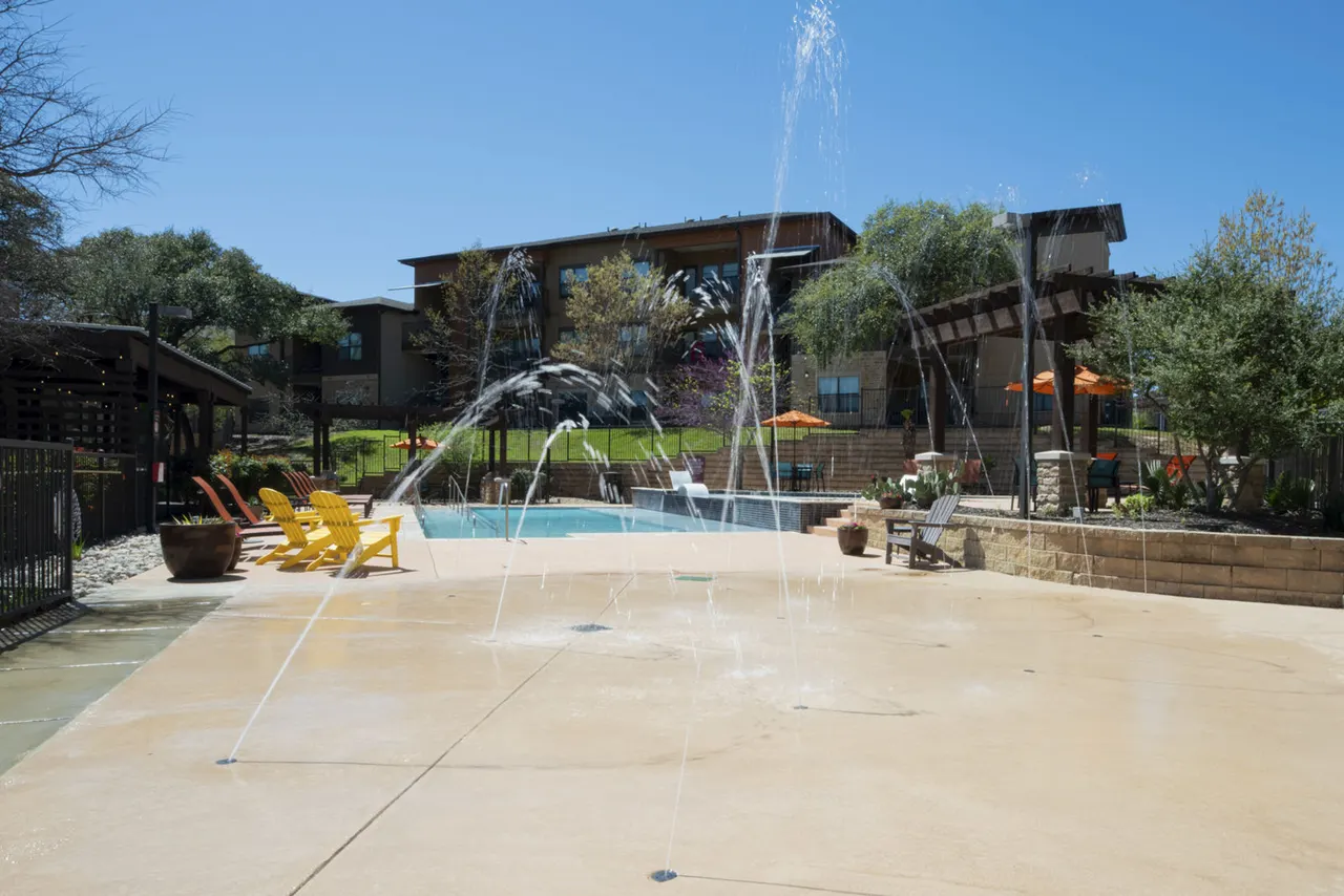 Rustico At Fair Oaks Apartments