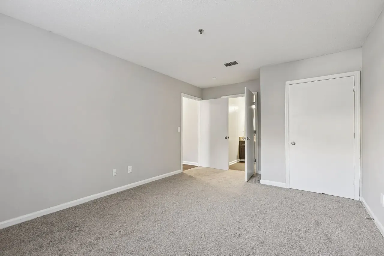 Gregory Lane Apartments