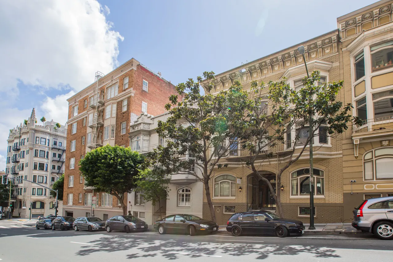 835 Pine Apartments