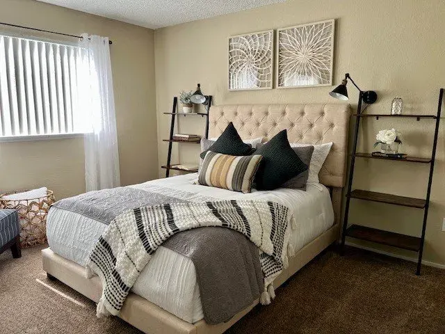 Summer Hills Apartments