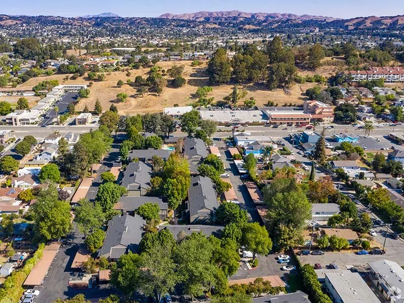 Summerwood Apartments
