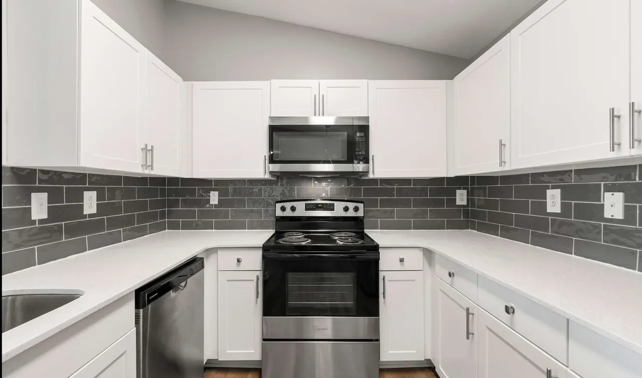 Preston Pointe at Windermere Apartments