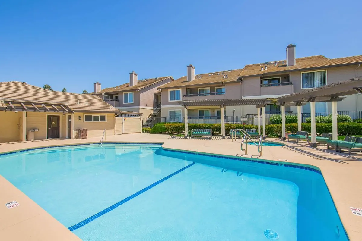 Peppertree Apartments