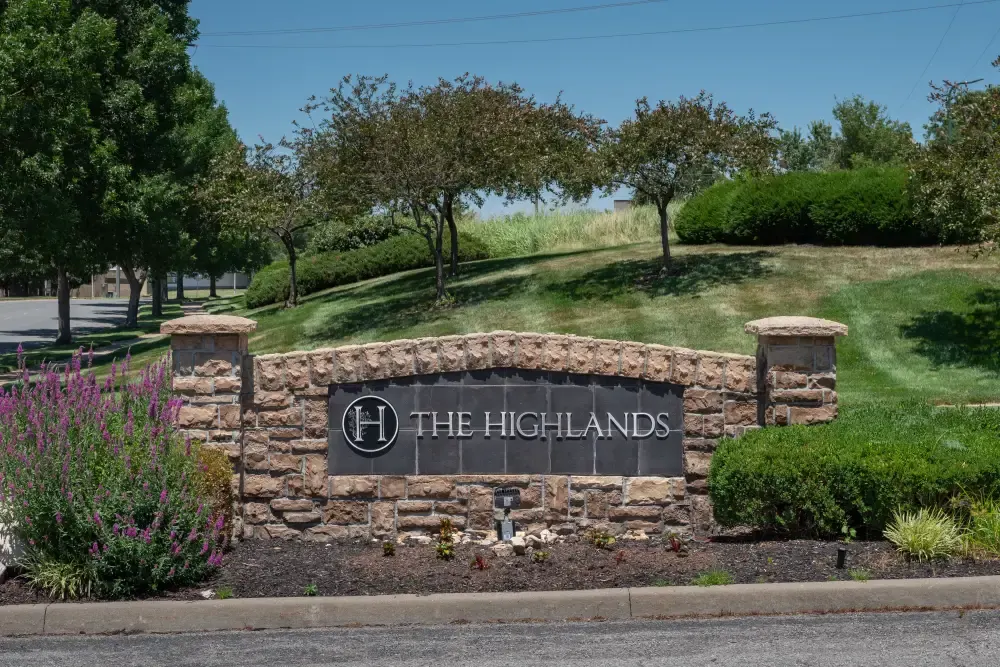 Highpointe Village
