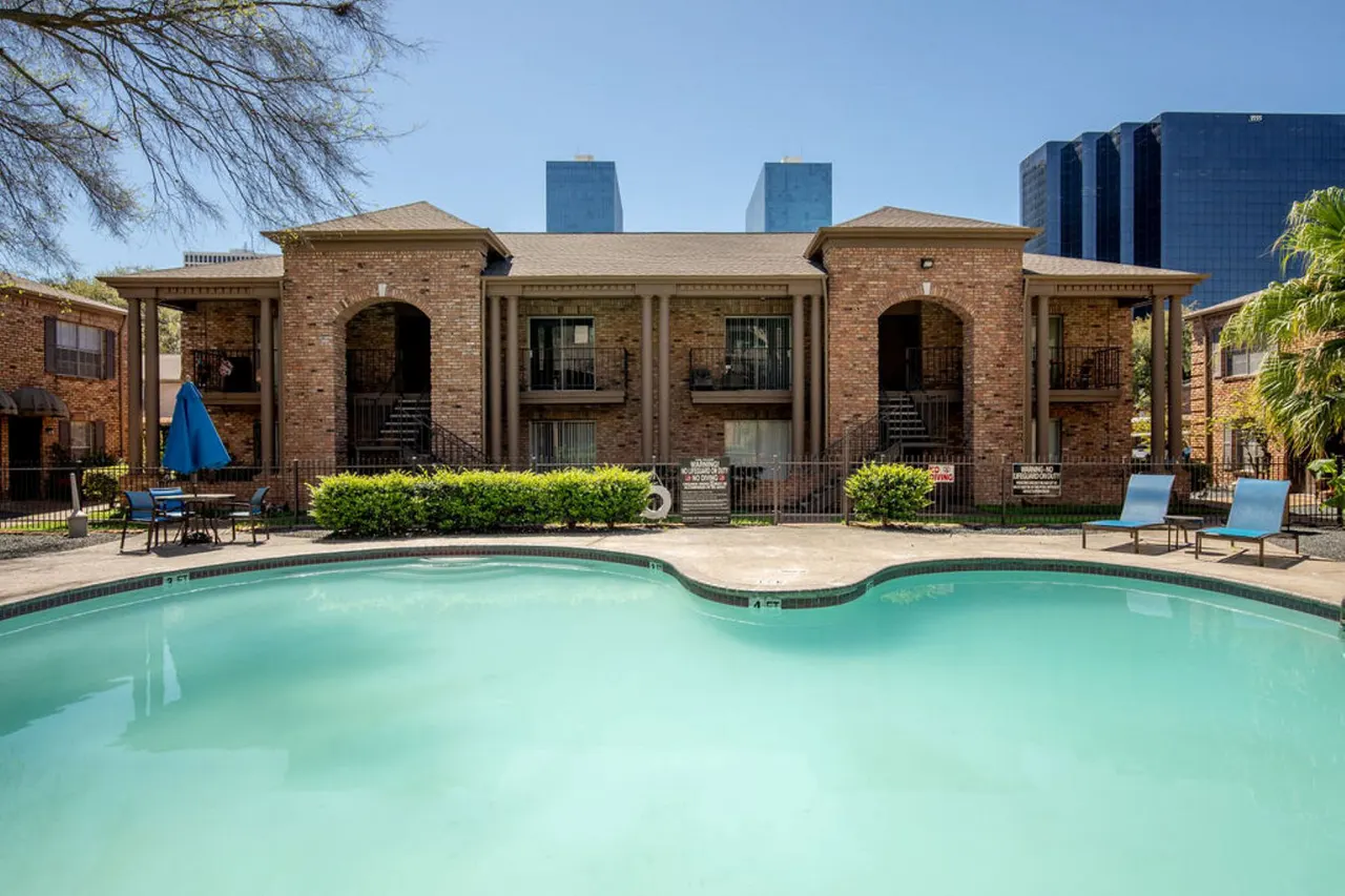 Sendera at Greenway Apartments