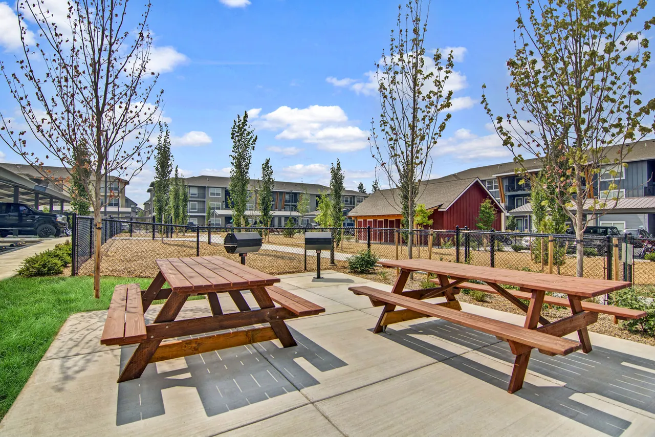 Seasons at Farmington Reserve