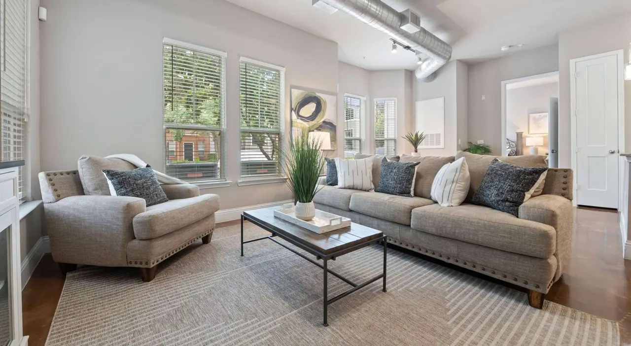 King's Cove Luxury Apartments