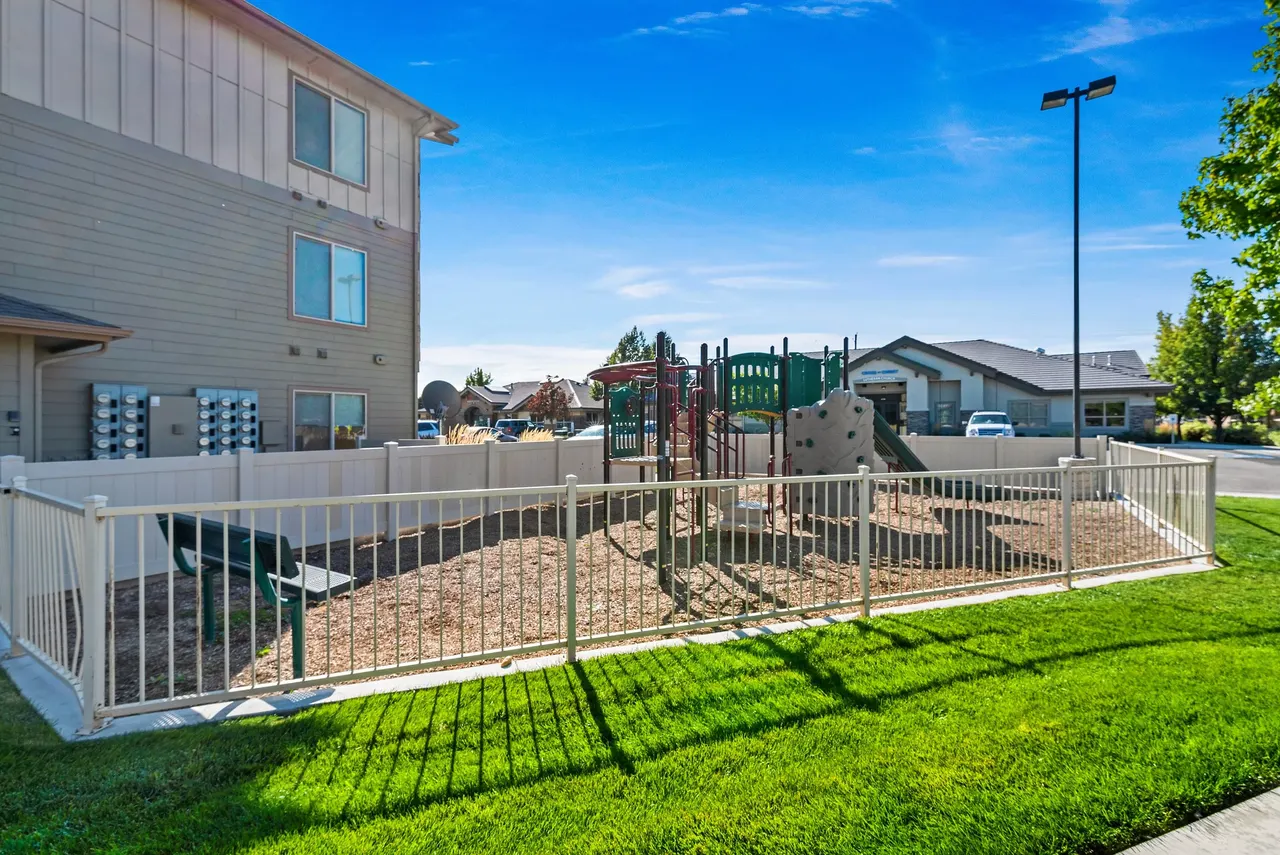 Aspen Creek Apartments